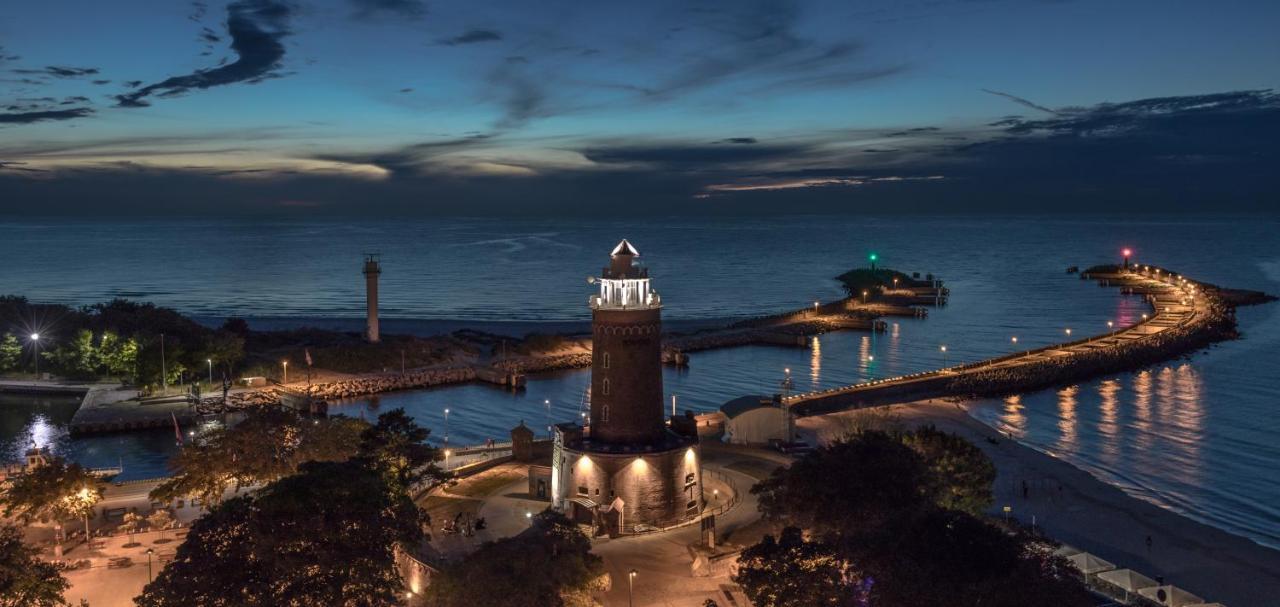 Aparthotel Etna Kołobrzeg Esterno foto