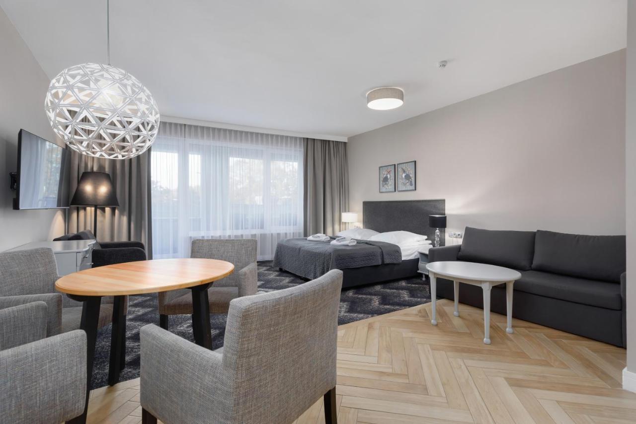 Aparthotel Etna Kołobrzeg Esterno foto