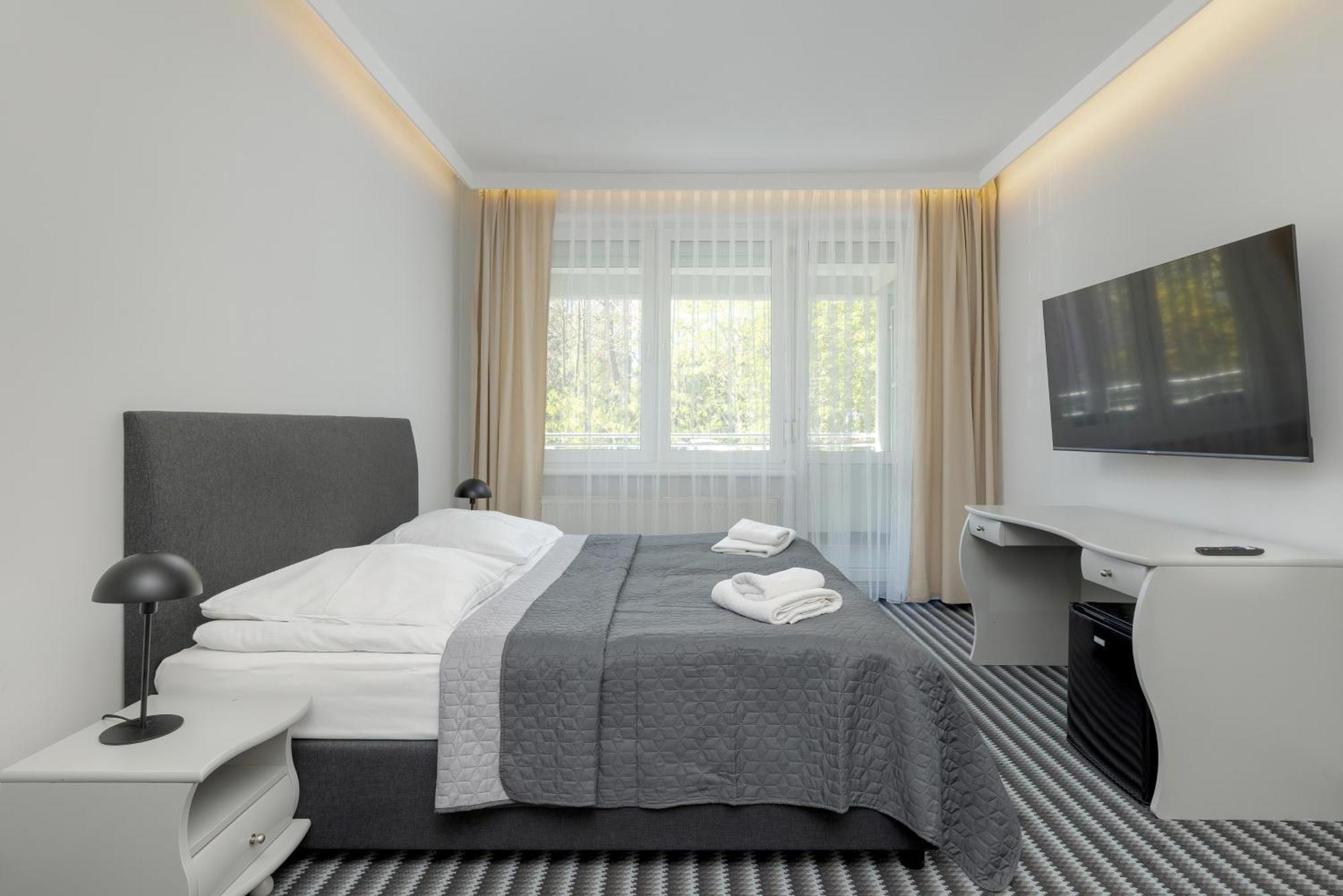 Aparthotel Etna Kołobrzeg Esterno foto