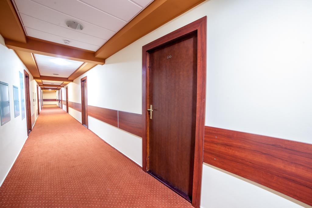 Aparthotel Etna Kołobrzeg Esterno foto