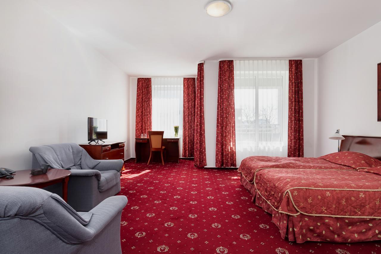 Aparthotel Etna Kołobrzeg Esterno foto