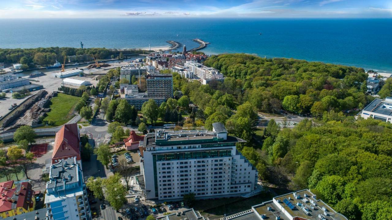 Aparthotel Etna Kołobrzeg Esterno foto